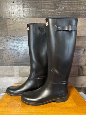 Hunter Tall Matte Finish Waterproof Rain Boots - Black